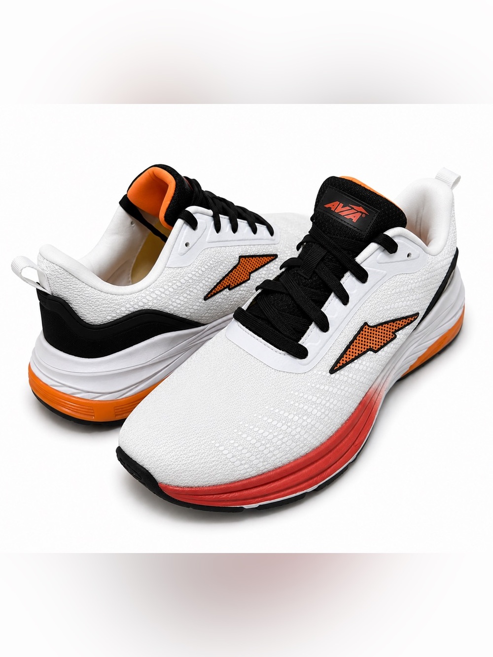 NWT Avia Men’s White Orange Athletic Sneakers Size 13
